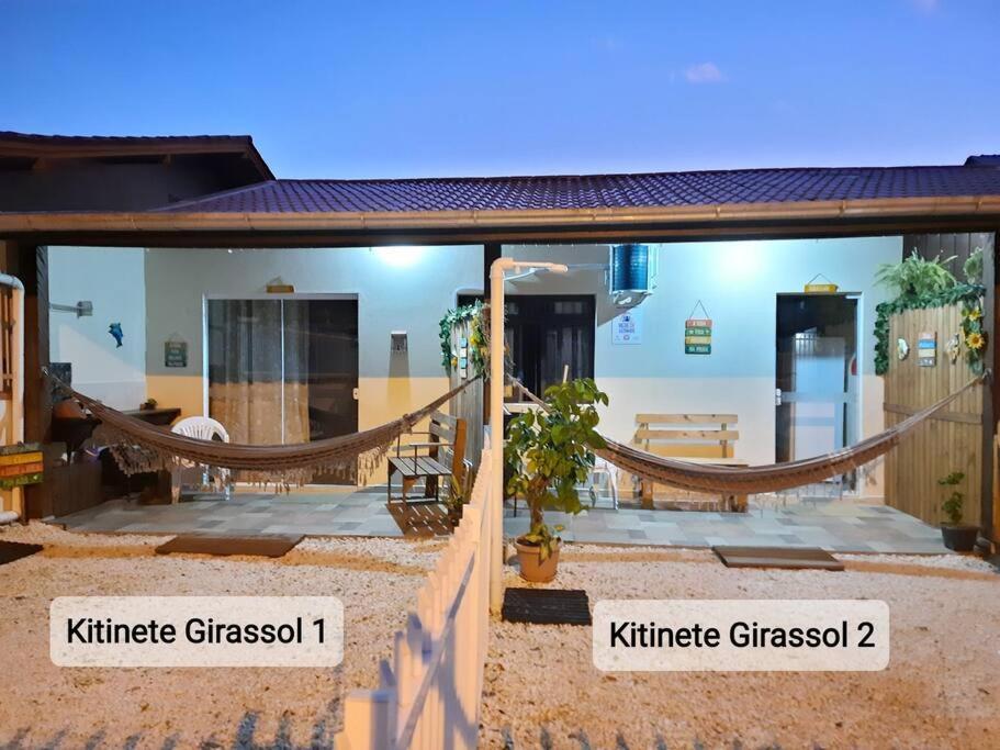 Kitinete Girassol 1 - Penha Sc - Beto Carrero 빌라 외부 사진